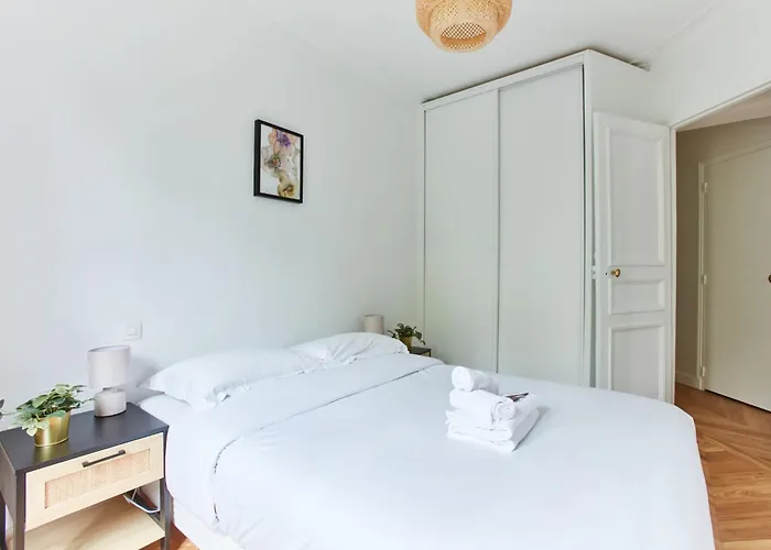 1Br Apartment By Montmartre & Saint-Ouen * Paris